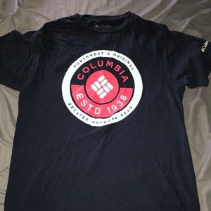 Men’s Columbia shirt